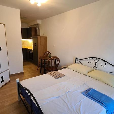 Mila Holiday Apartments Porec Luaran gambar